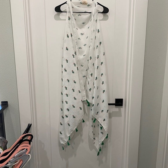 Cactus Vest with Tassles - Picture 3 of 11